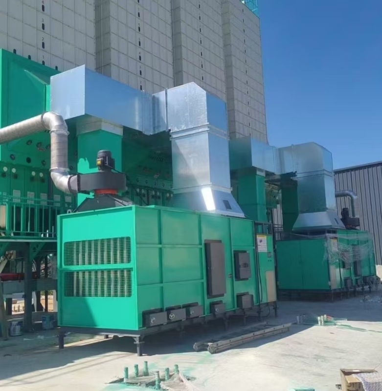 2 ensembles de four à combustion à biomasse de 600 000 Kcal/h pour 120 tonnes par séchoir à grains